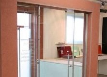 «Изюминка» в каждую комнату: стеклянные двери и перегородки