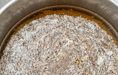 Відстійник для меду: розкіш чи необхідність? Як очистити продукт від воску без марлі